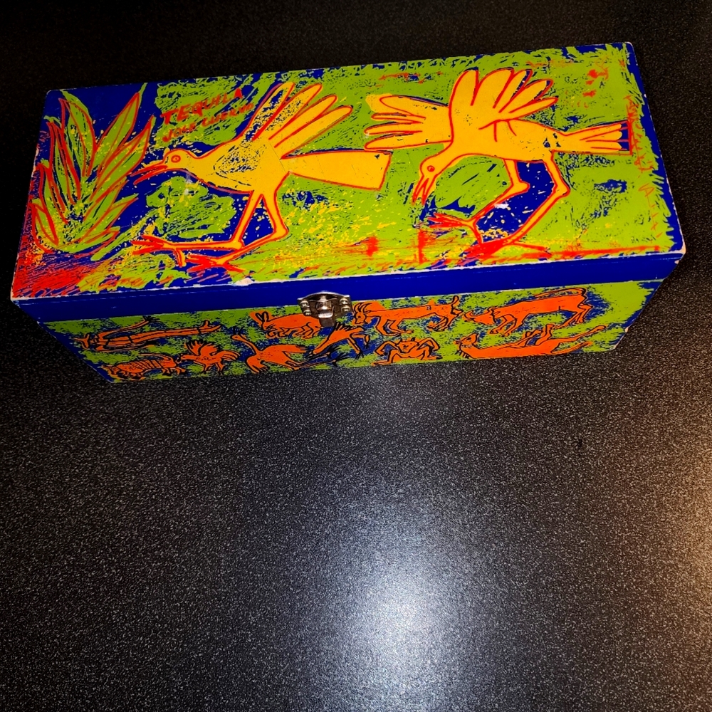 Vintage Jose Cuervo reserva de familia wooden art box by Luis Zerate 2002